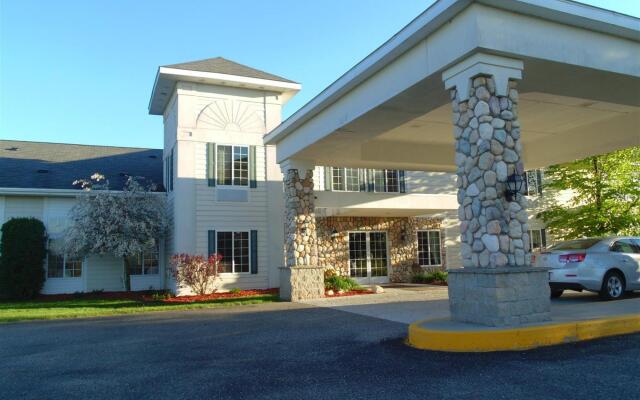 American Inn and Suites Houghton Lake