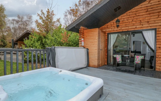 Sunset Lodge