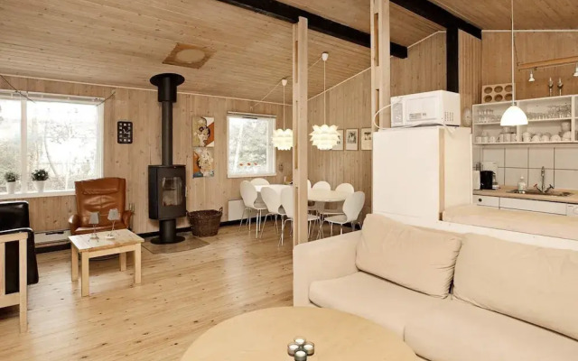 8 Person Holiday Home in Albaek-by Traum