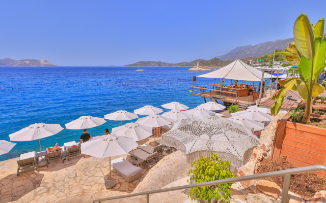 Hera Hotel