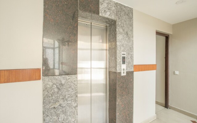 OYO 13021 Park Palace