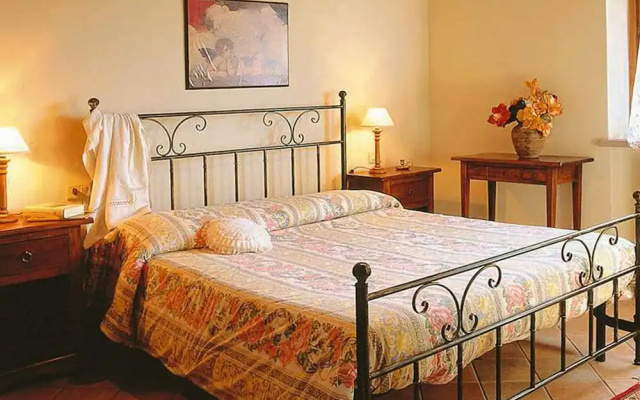 Estate in Montaione With Pool & Wine Tasting