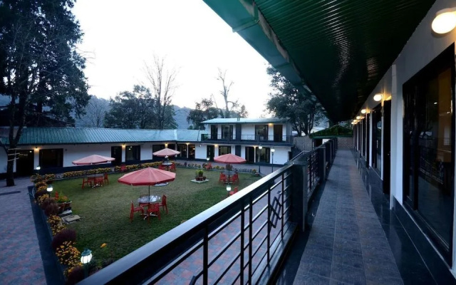 Raj Bilas Palace