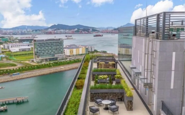 Citadines Connect Hotel Hari Busan