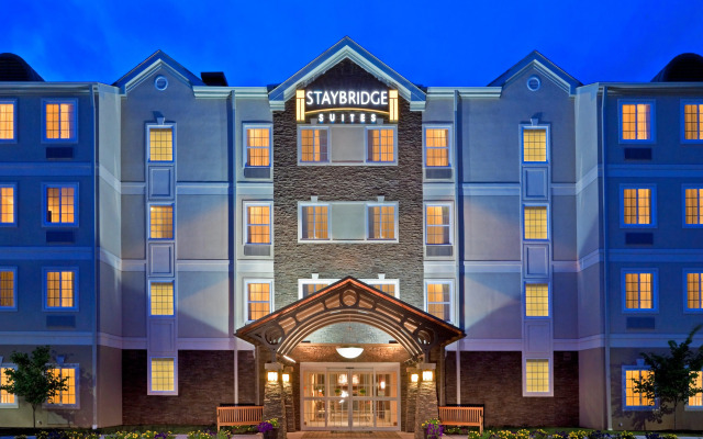 Staybridge Suites Philadelphia Valley Forge 422 by IHG
