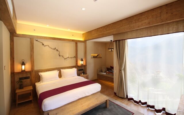 LUX* Tea Horse Road Benzilan Hotel