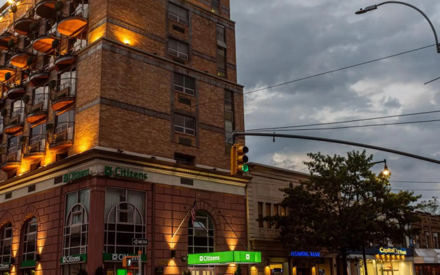 Avenue Plaza Hotel
