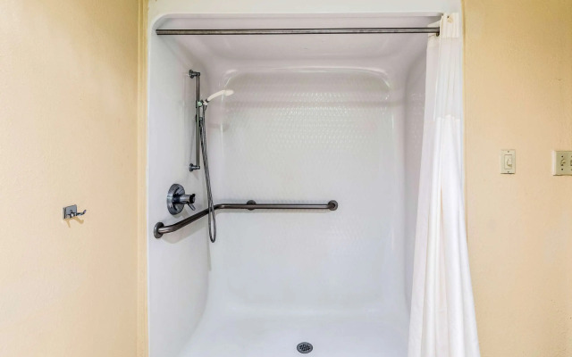 Quality Inn Alexandria