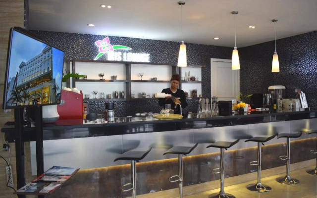 Grand Savero Hotel