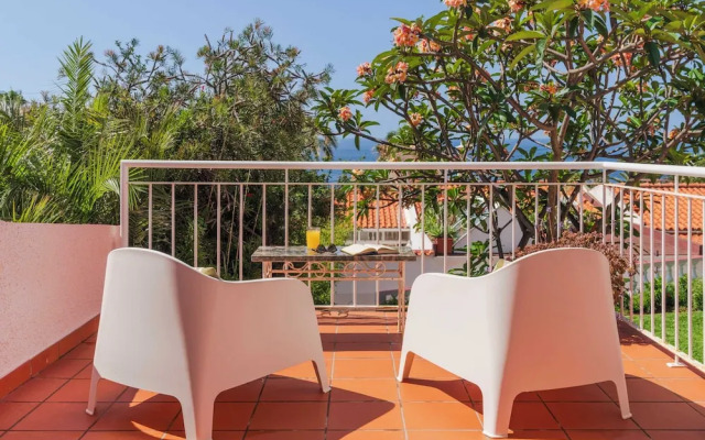 Apartment With Garden - Casa Frangipani