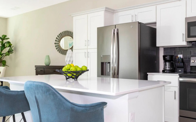 3180 PC - 402 - Storey Lake