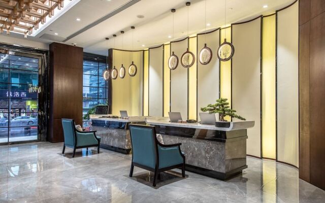 The Ritz East Valley Hotel