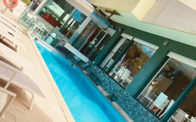 Hotel Montecarlo