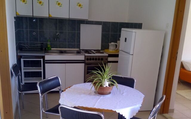 Apartment Luce - with parking : A4 Nin, Zadar riviera