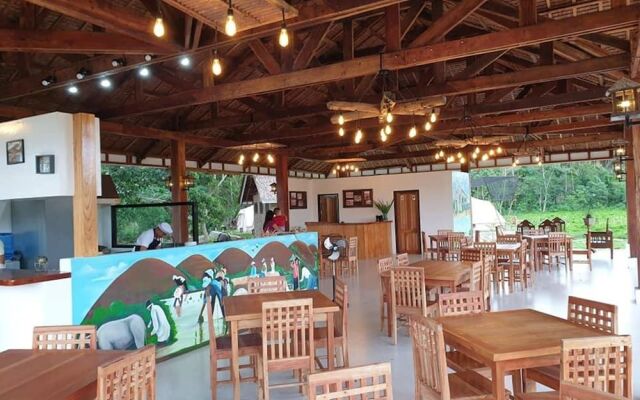 The Acacia Glamping Park