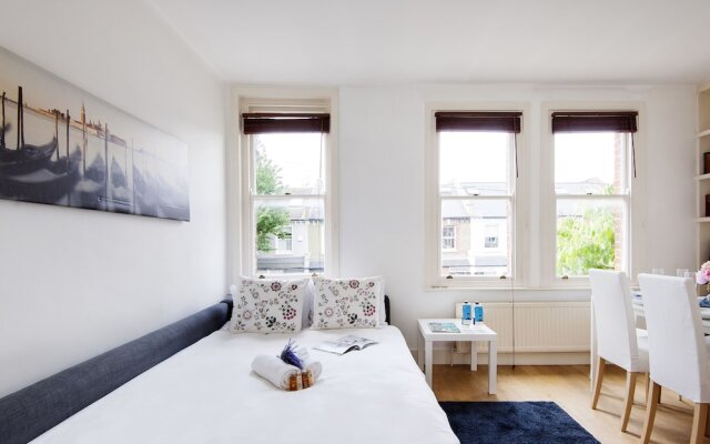 The Homey West Kensington Apartment - KDY