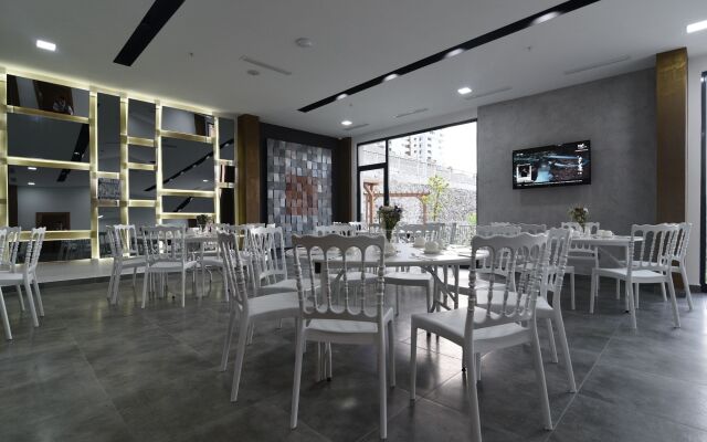 Sera Nature Hotel