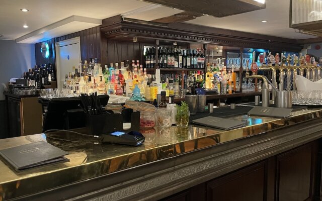 Stunning View 2 Bed Apartment - Canary Wharf City