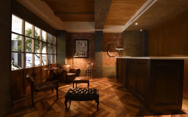 Adagio Travel Tainan Roots Inn