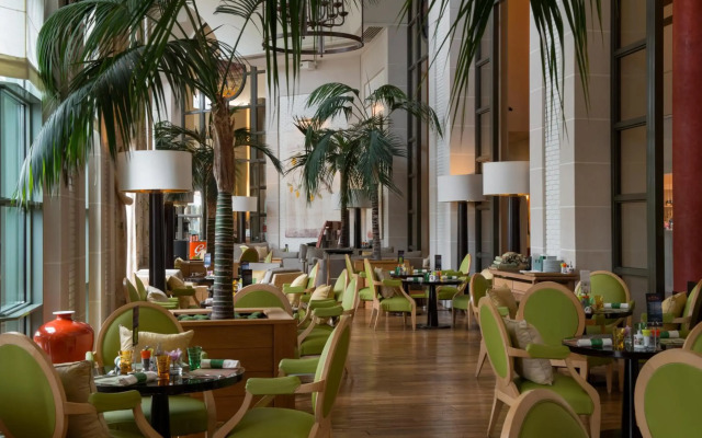 Monte-Carlo Bay Hotel & Resort