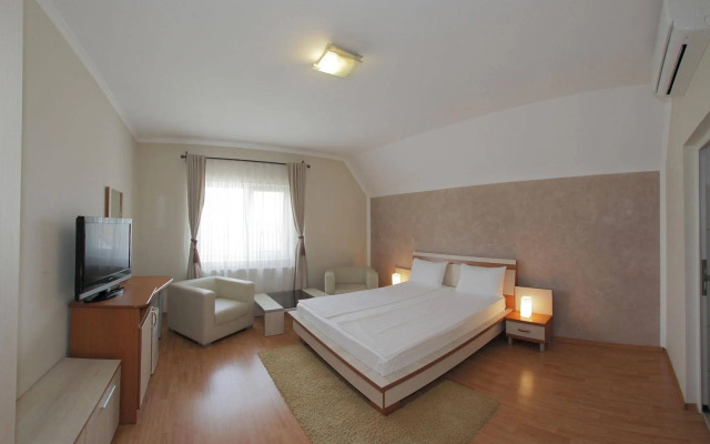 Villa Cristian