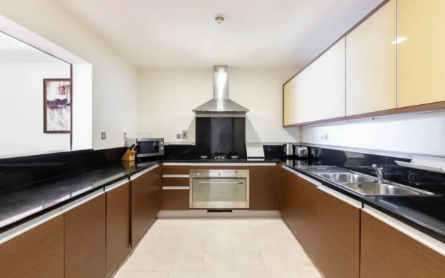 Grandeur Residences