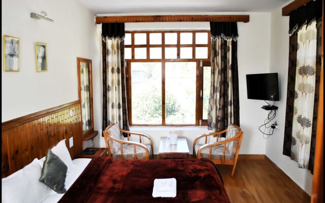 Hotel Chandertal Manali