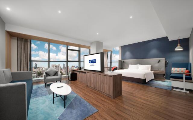 Holiday Inn Express Zhuhai Gongbei by IHG