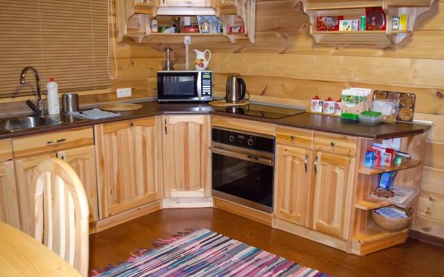 Загородный отель «Лесное озеро»