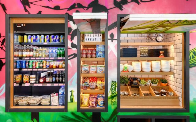 Moxy Lisbon City