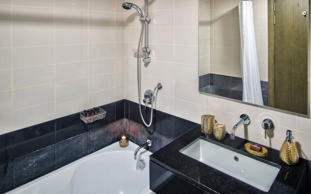 Luxury Staycation - Lofts East