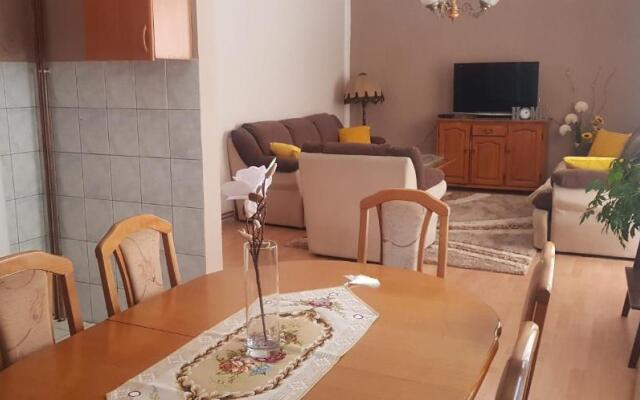 Apartman Lara