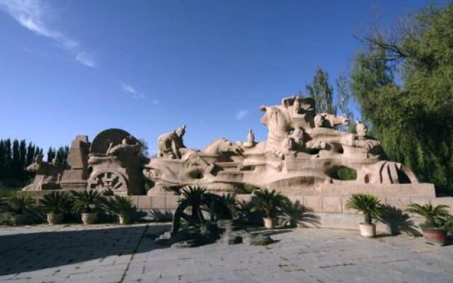 Jiuquan Zhenhao 61 Business Hotel
