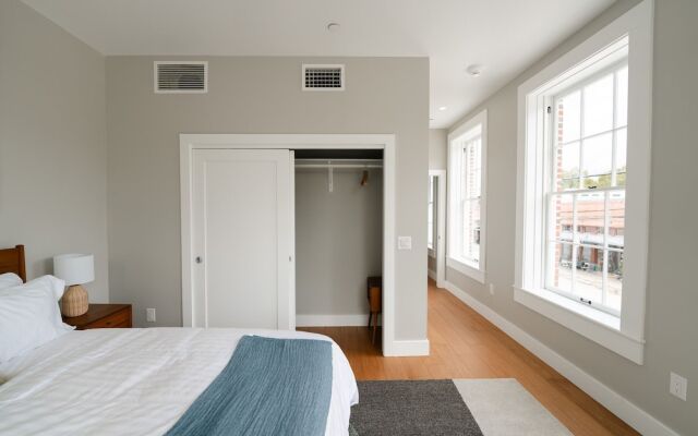 Western 1924 Luxury Lofts