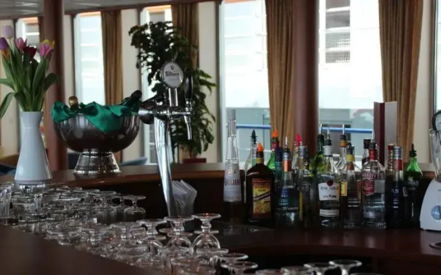 Fairtours Hotelschiff Regina Rheni Cologne