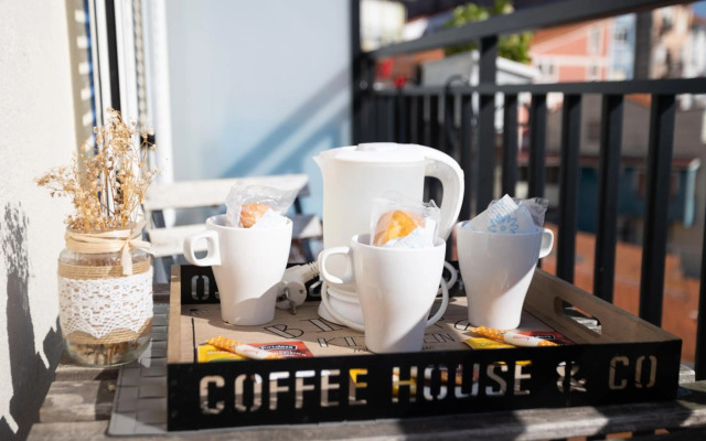 Torrontero con vistas al mar