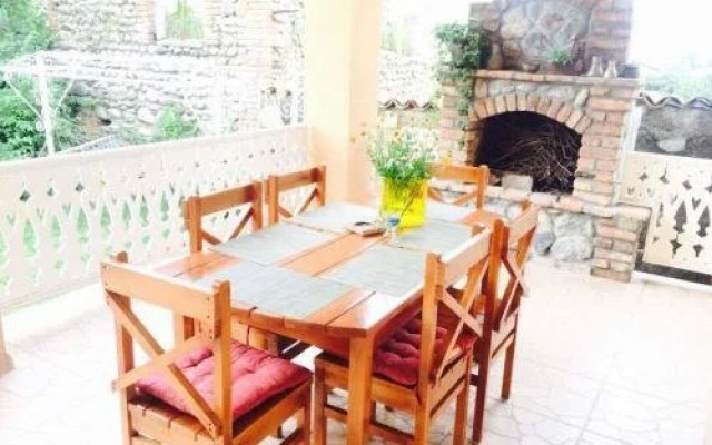 Eto Gardenia Apartment