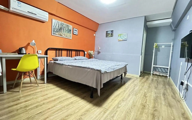 Occasion Inn (Qingdao Zhanqiao Zhongshan Road Subway Station)