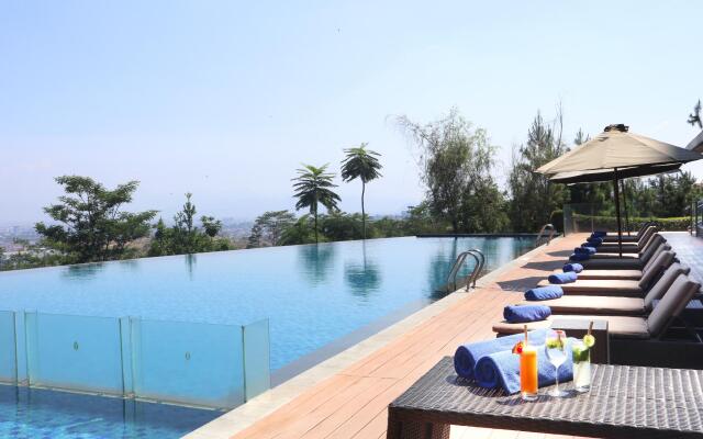 InterContinental Bandung Dago Pakar by IHG