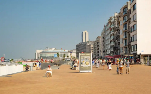 Apartment With Frontal sea View