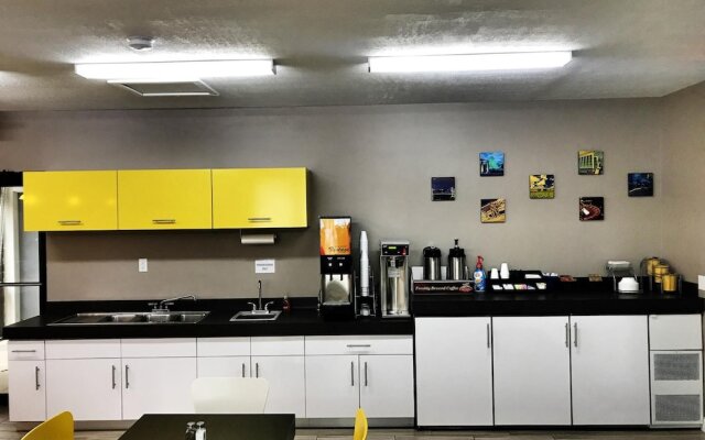 Days Inn Council Bluffs/9th Ave