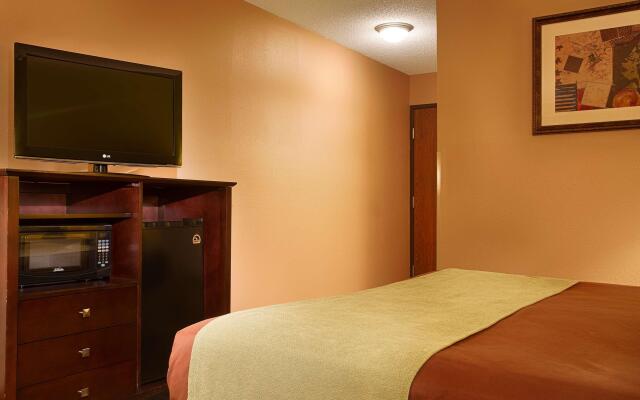 Best Western Plus Executive Inn