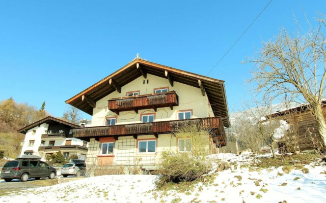 Apartment in Hopfgarten/brixental Near ski Lift