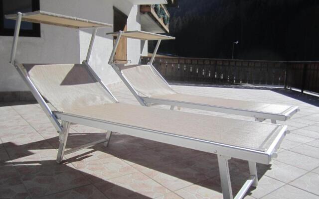 Hotel Bucaneve
