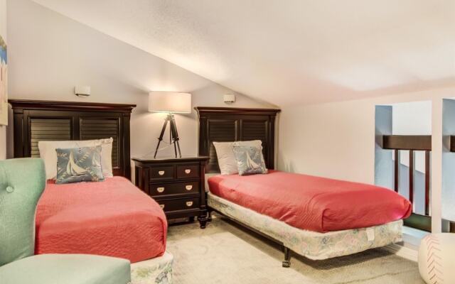 Seacove 7E 2 Bedroom Condo