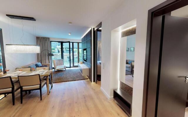 White Pearl Apartment 0.03