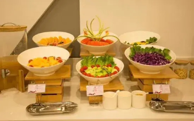 City Comfort Inn Hotel (Fangchenggang Xinggang Avenue)