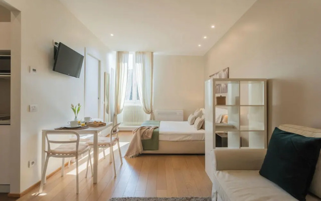 MT Studio by Rent All Como