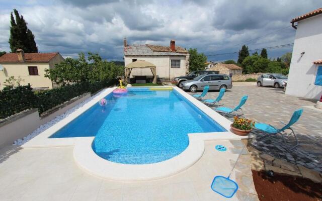 Apartments Midea 2