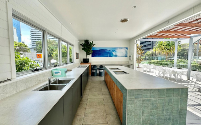 ULTIQA Beach Haven At Broadbeach
